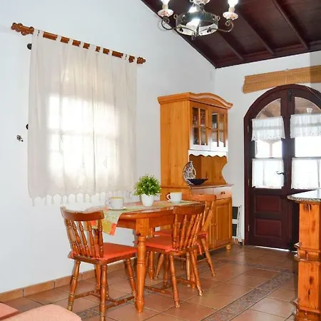 Holiday home Casa Domingo Simon Fuencaliente de la Palma